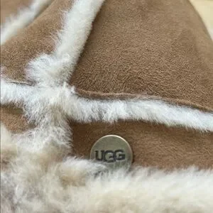 UGG | Accessories | Ugg Tan Shearling Hat With Cream Accents  display picture 1
